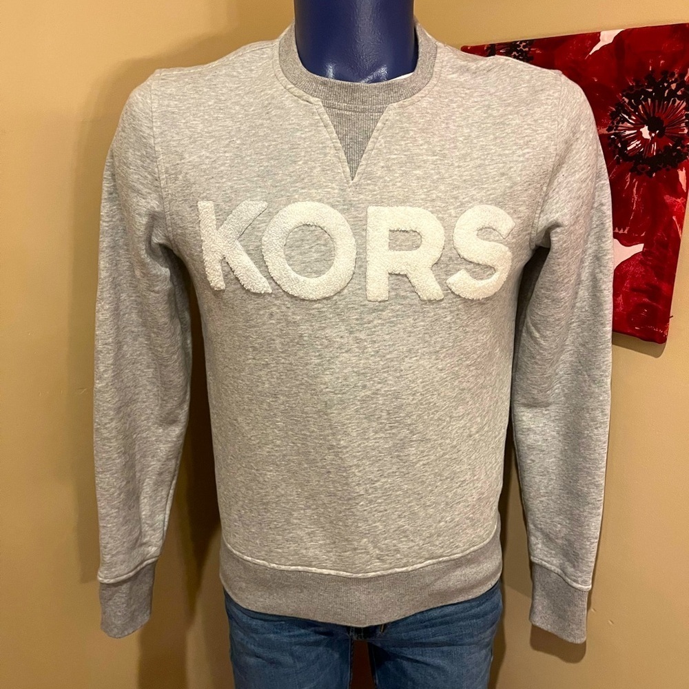 Michael Kors Crew with Textures Chenille Logo, contrasting collar & bands, Small